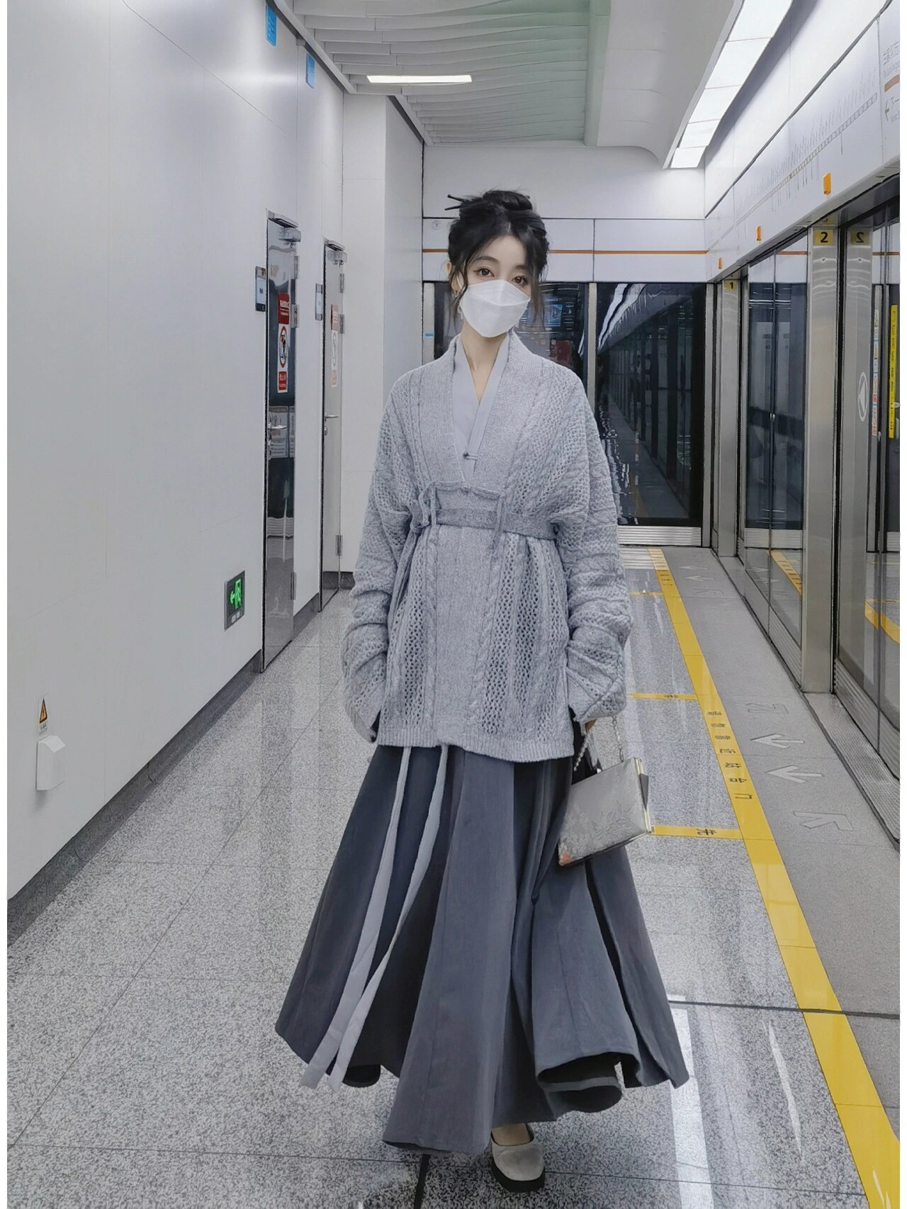 The Inner Strap of the Horseface Skirt:A Detailed Examination The Inner Strap of the Horseface Skirt:A Detailed Examination