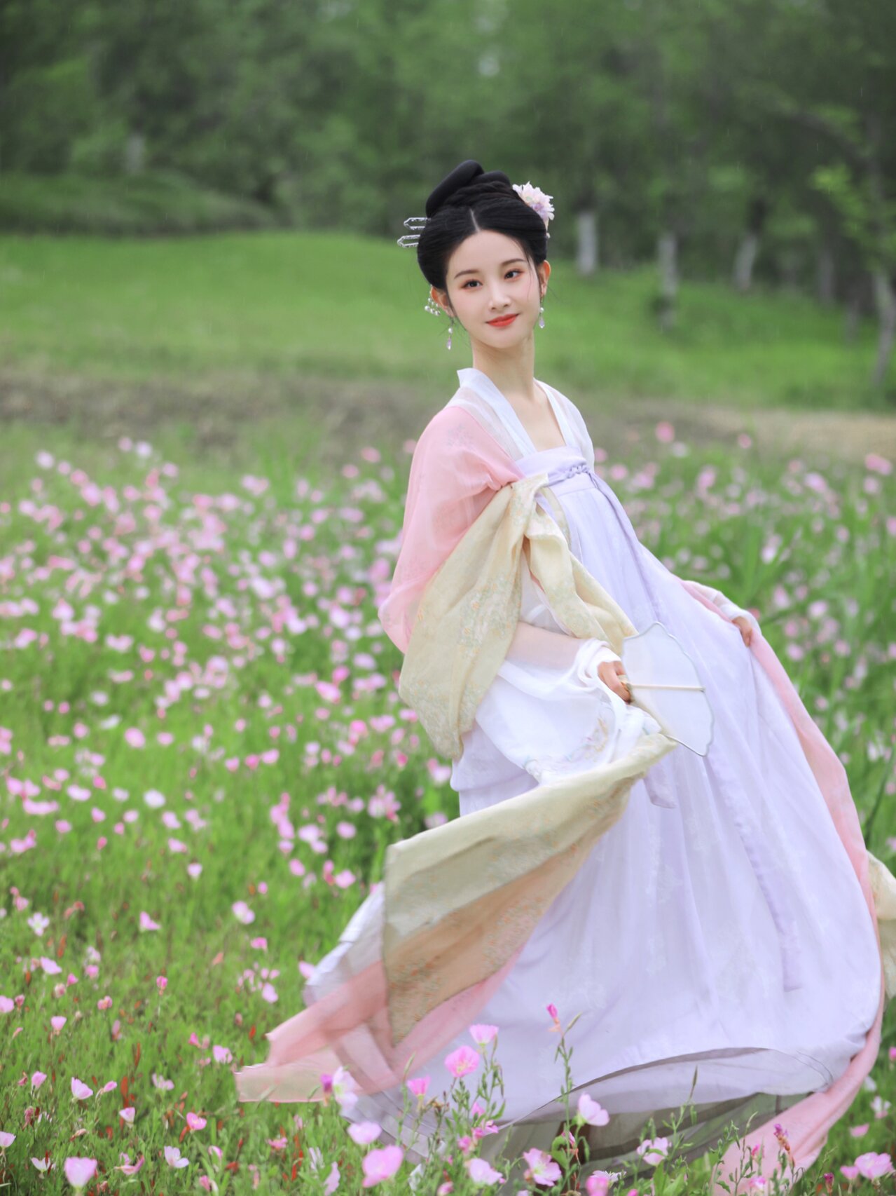 The Splendor of Tang-Style Hanfu with a Peony Bloom The Splendor of Tang-Style Hanfu with a Peony Bloom