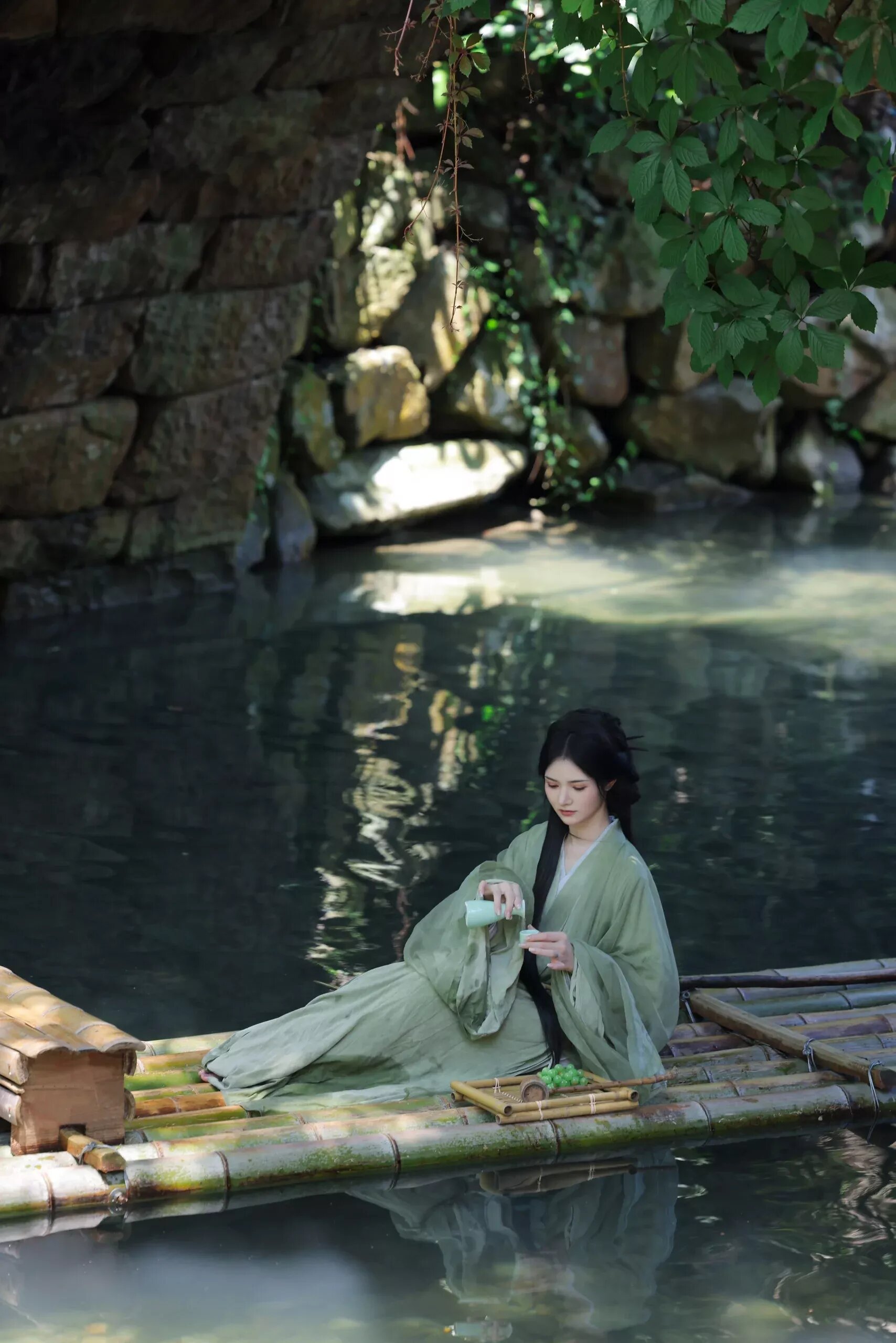 Ancient Elegance:The Enchanting World of Chinese Hanfu for Girlfriends Ancient Elegance:The Enchanting World of Chinese Hanfu for Girlfriends