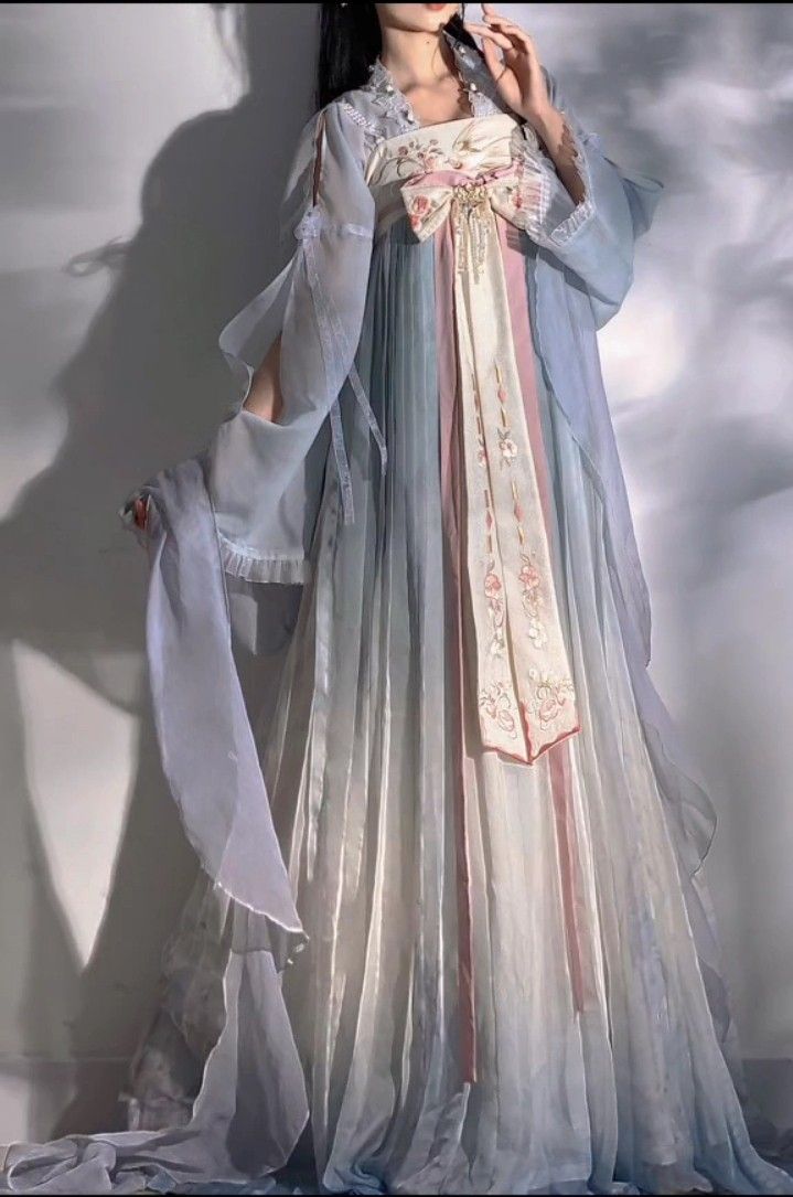 The Splendid Rise of Hanfu One-Piece Skirts:A Journey into Traditional Elegance The Splendid Rise of Hanfu One-Piece Skirts:A Journey into Traditional Elegance