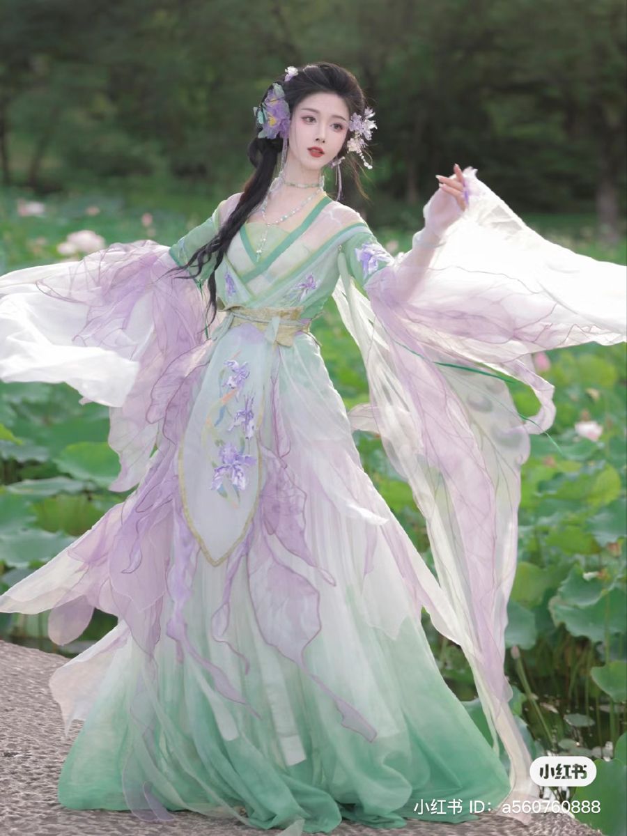 The Rise of Ming-Style Hanfu Bijia:A Cultural Exploration The Rise of Ming-Style Hanfu Bijia:A Cultural Exploration