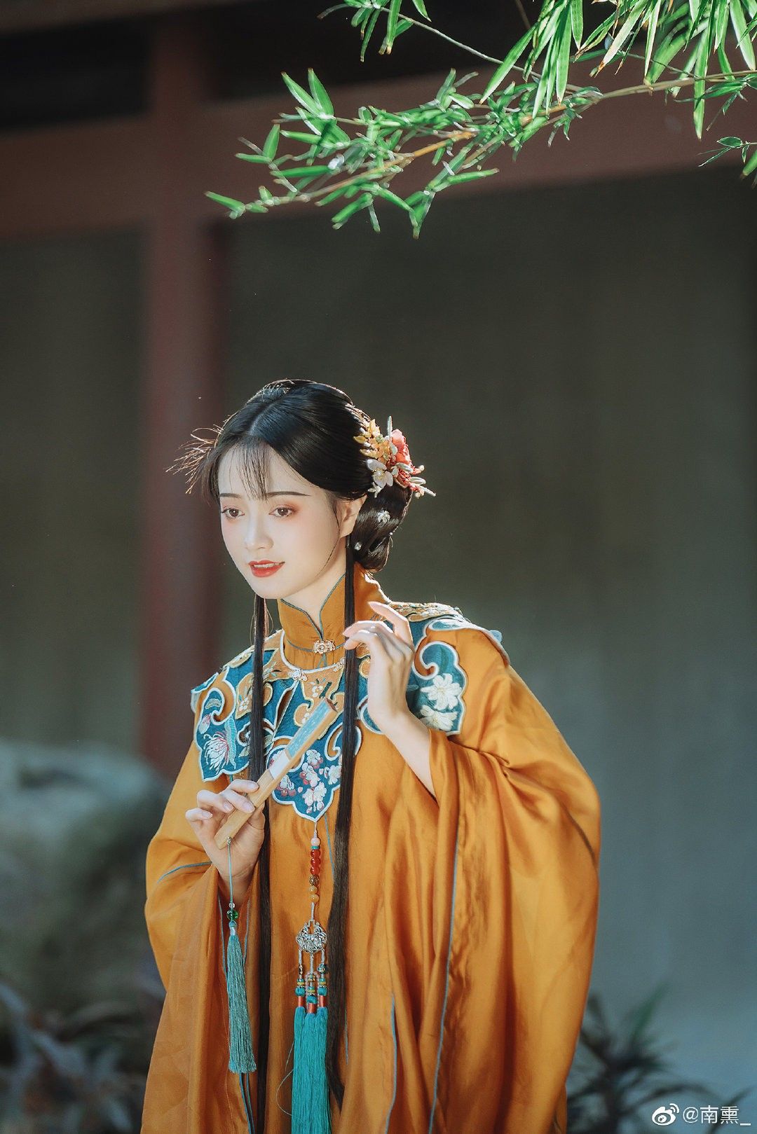 Elegant New Collection of Qipao:The Ultimate in High-End Fashion Elegant New Collection of Qipao:The Ultimate in High-End Fashion