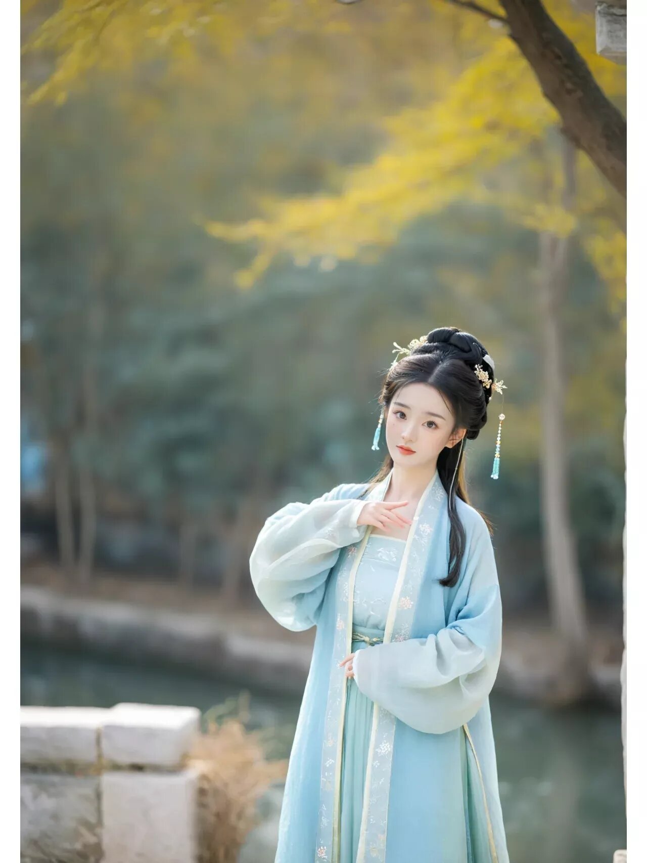 Summer in Style:Elegant Long-Style Silk Velvet Cheongsam with a Touch of Class Summer in Style:Elegant Long-Style Silk Velvet Cheongsam with a Touch of Class