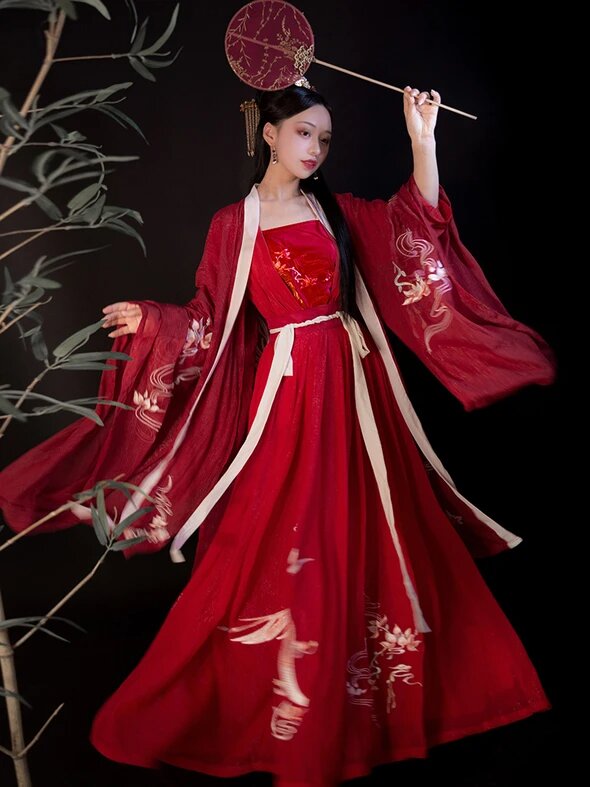 Children in Traditional Hanfu Makeup and Costume:Embracing the Cultural Heritage Children in Traditional Hanfu Makeup and Costume:Embracing the Cultural Heritage