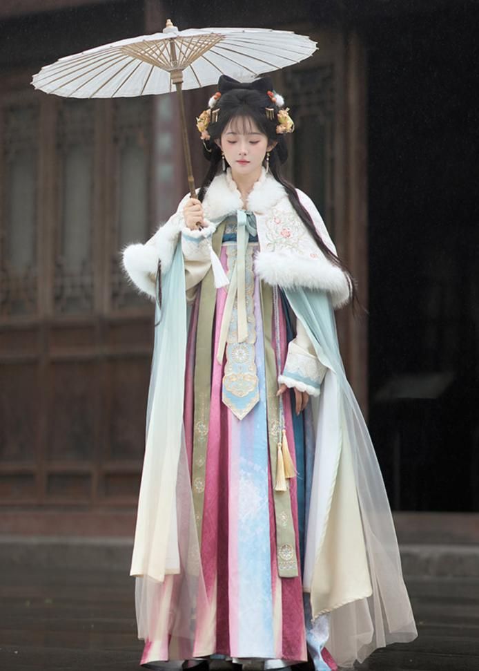 Spring Sky and Cheongsam Charm:A Day in the Life of a Cosplayer as a Flag Character from 春日野穹 Spring Sky and Cheongsam Charm:A Day in the Life of a Cosplayer as a Flag Character from 春日野穹