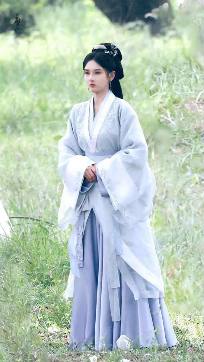Chinese-Style Womens Tang Suit:Embracing Traditional Elegance in Modern Fashion Chinese-Style Womens Tang Suit:Embracing Traditional Elegance in Modern Fashion