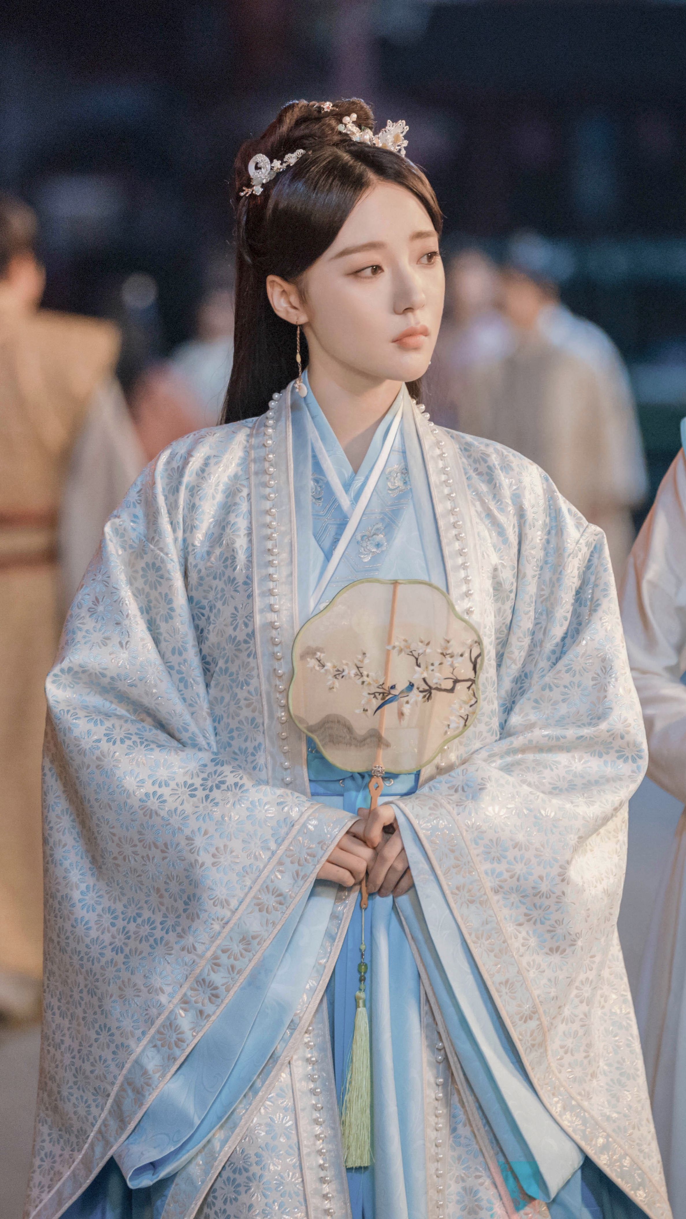 Exploring the Rise of Party Sisters Hanfu Fashion:A Journey into Traditional Chinese Elegance