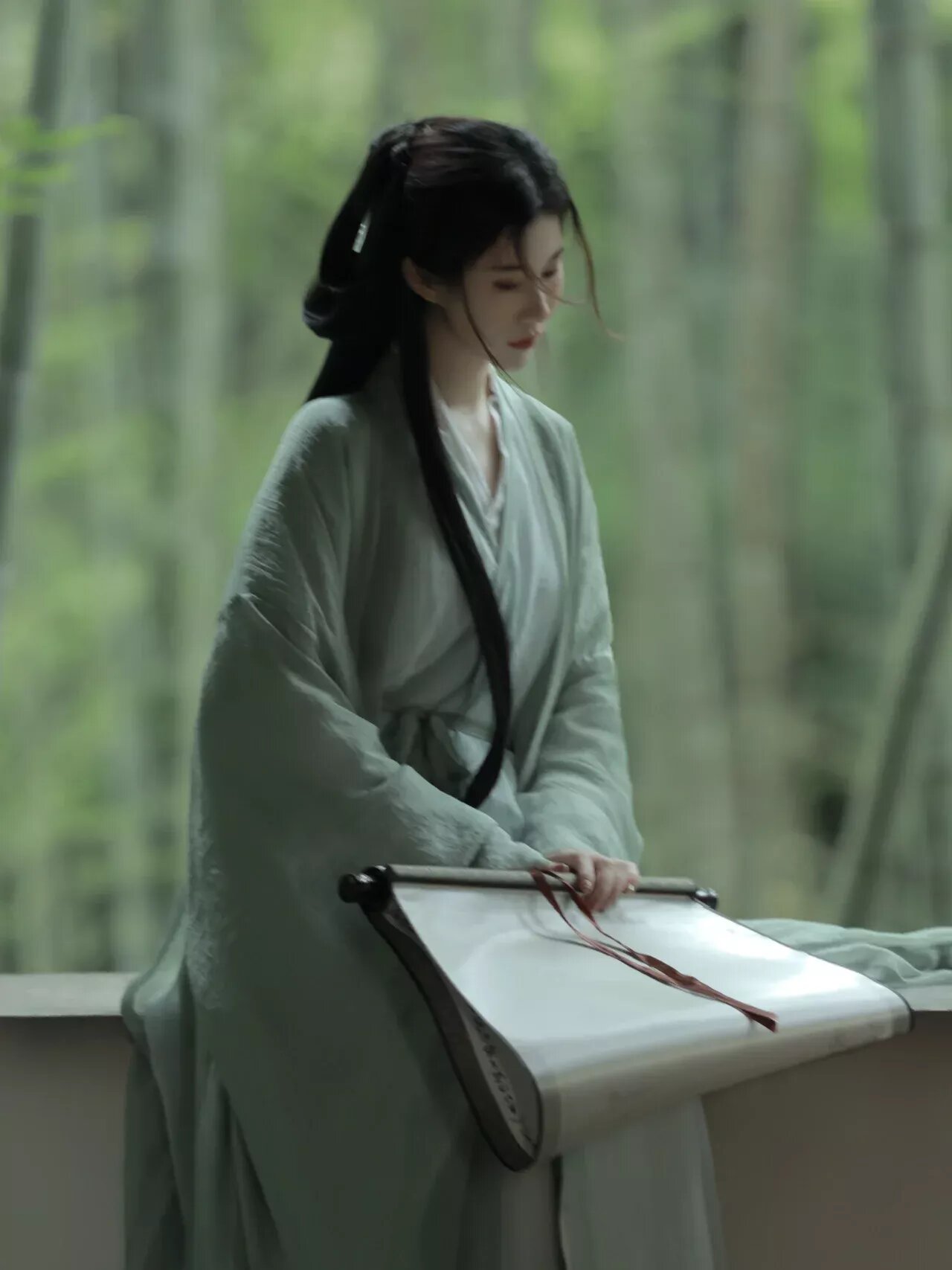 The Allure of Pei Xijuns Hanfu Fashion:A Closer Look into the Traditional Chinese Attire The Allure of Pei Xijuns Hanfu Fashion:A Closer Look into the Traditional Chinese Attire