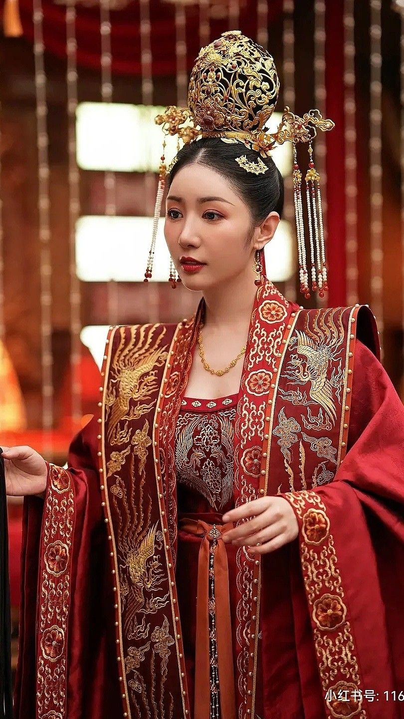 Exploring the Shoe Styles for Girls Hanfu Fashion Exploring the Shoe Styles for Girls Hanfu Fashion
