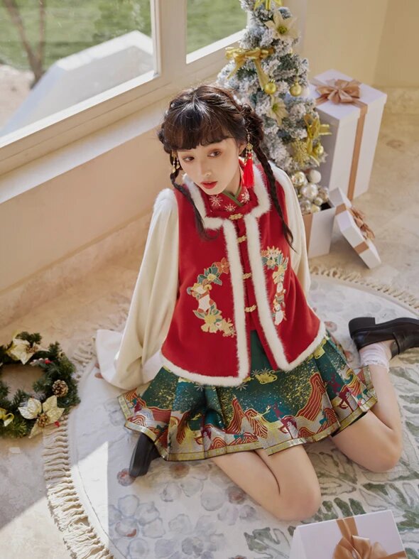 The Buttons of Tangzhuang Clothing:A Closer Look into Traditional Chinese Fashion The Buttons of Tangzhuang Clothing:A Closer Look into Traditional Chinese Fashion