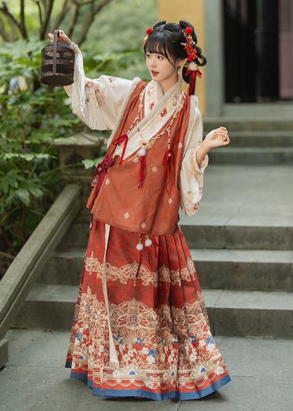 Embracing Traditional Elegance in Modern Style:The Rise of Neo-Chinese Cheongsam Shoes Embracing Traditional Elegance in Modern Style:The Rise of Neo-Chinese Cheongsam Shoes