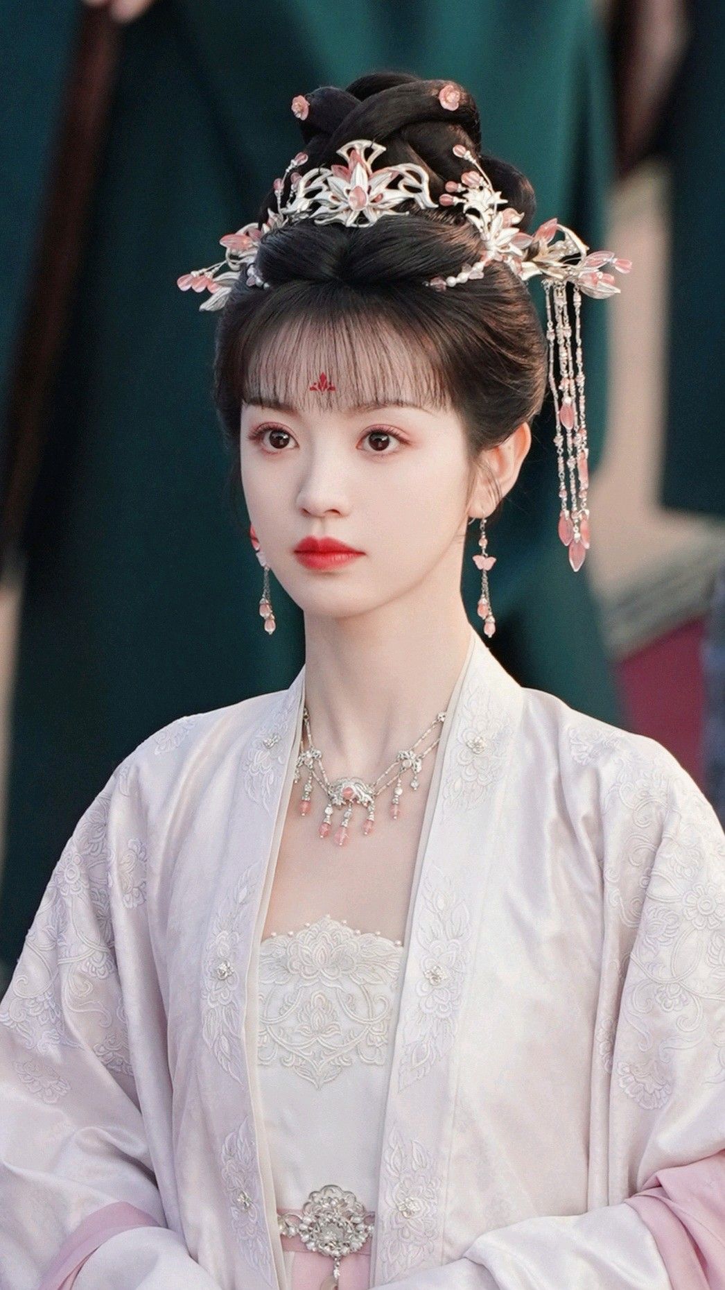 Evas Traditional Chinese Clothing:The Blend of Hanfu and Modern Elegance Evas Traditional Chinese Clothing:The Blend of Hanfu and Modern Elegance