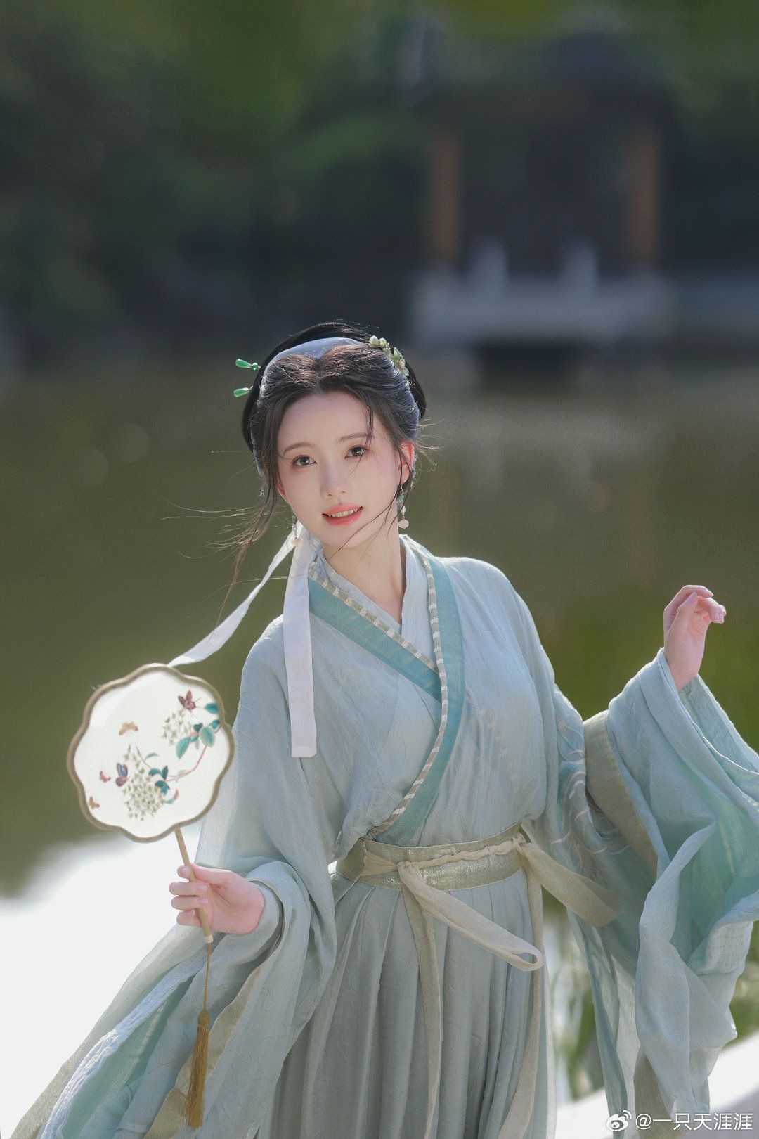 The Splendor of Hanfu Jewelry:The Charm of Yinuo 璎珞) The Splendor of Hanfu Jewelry:The Charm of Yinuo 璎珞)