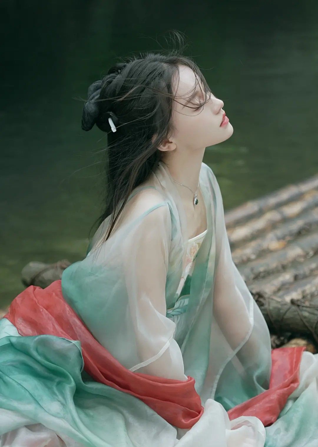 Lotus Beauty in a Cheongsam Skirt:The Ode to the Blooming Orchid Lotus Beauty in a Cheongsam Skirt:The Ode to the Blooming Orchid