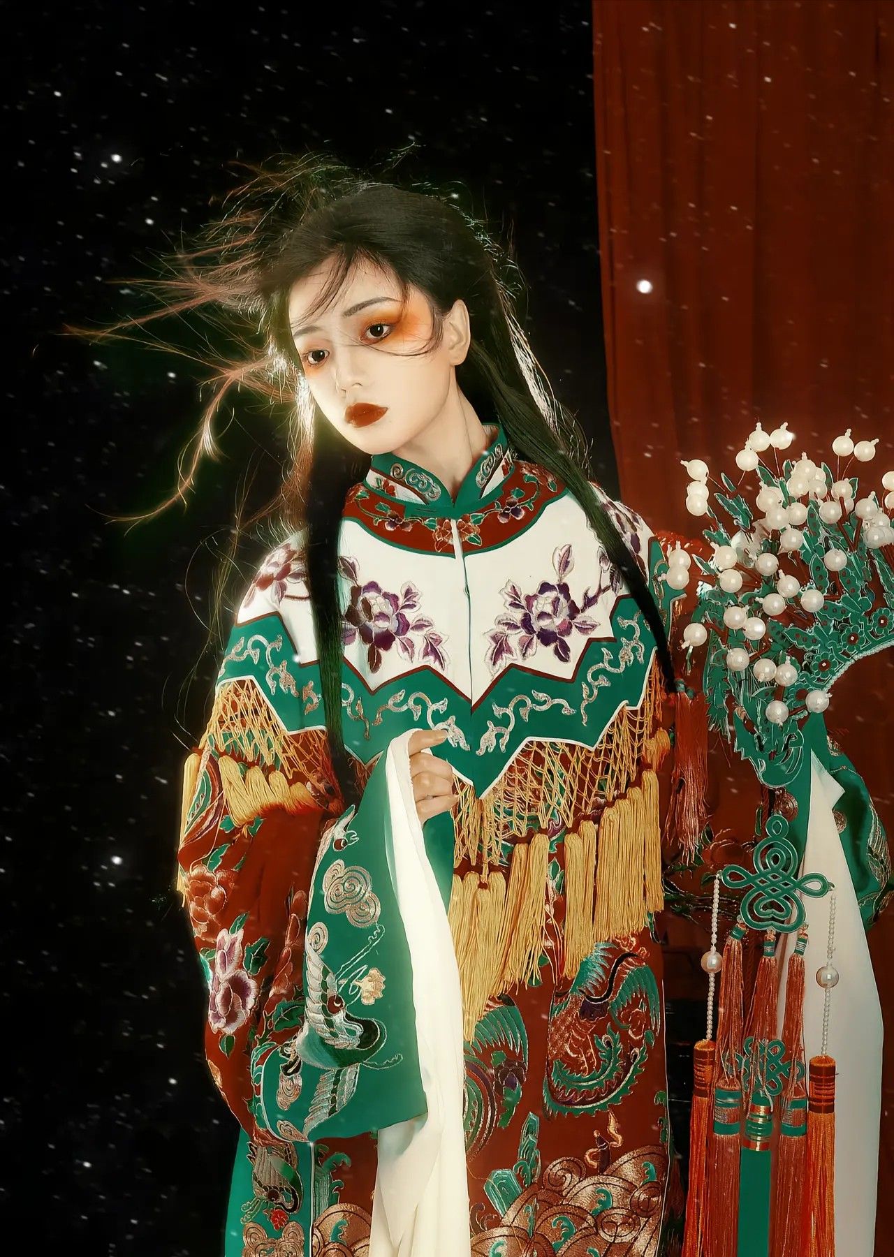 Elegant Qipao-Style Dress:A Premier Look into High-End Fashion Elegant Qipao-Style Dress:A Premier Look into High-End Fashion