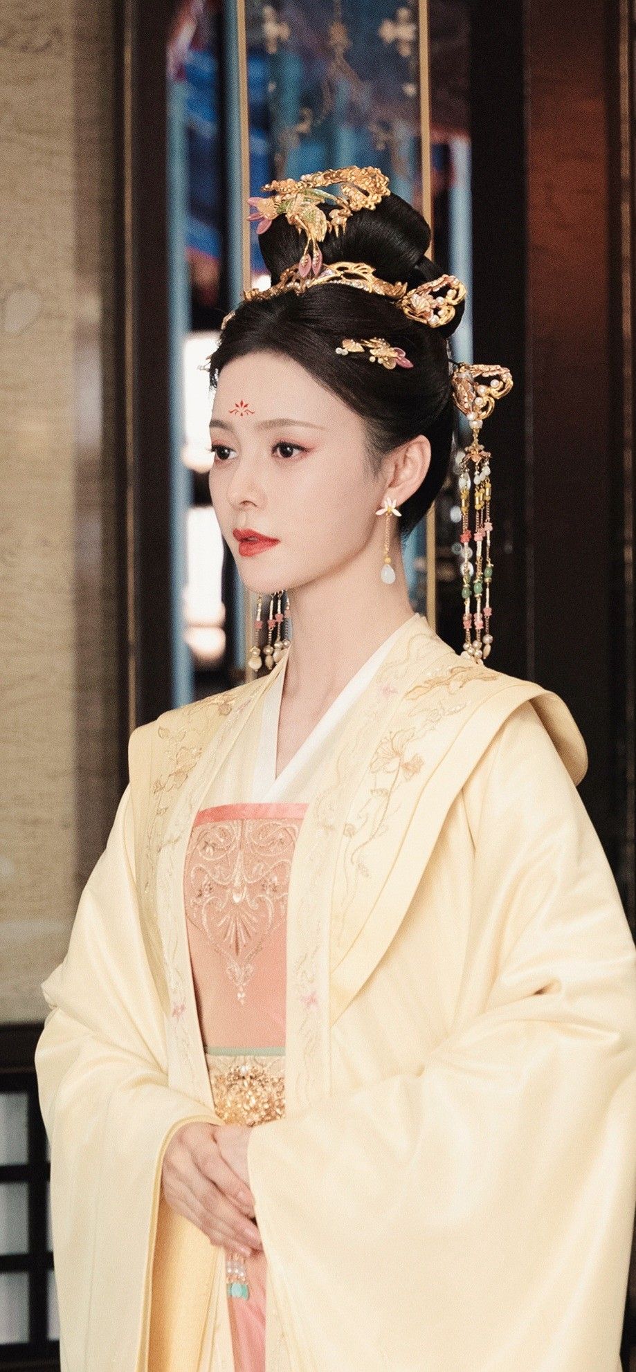 The Fixation of the Hanfu Wrap-around Robes Ribbon Fasteners The Fixation of the Hanfu Wrap-around Robes Ribbon Fasteners