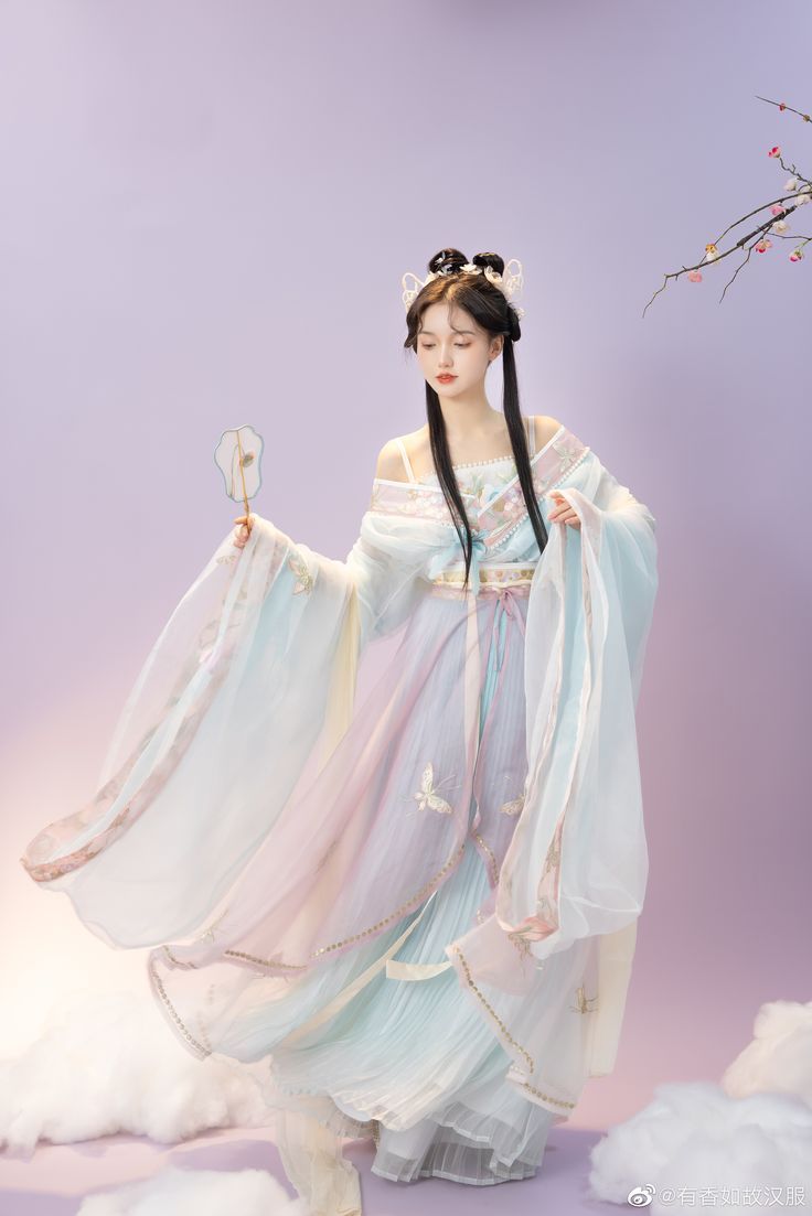 Encountering the Divine Deer:A Journey into the World of Yao Ethnic Hanfu with a Bowknot of Love Encountering the Divine Deer:A Journey into the World of Yao Ethnic Hanfu with a Bowknot of Love
