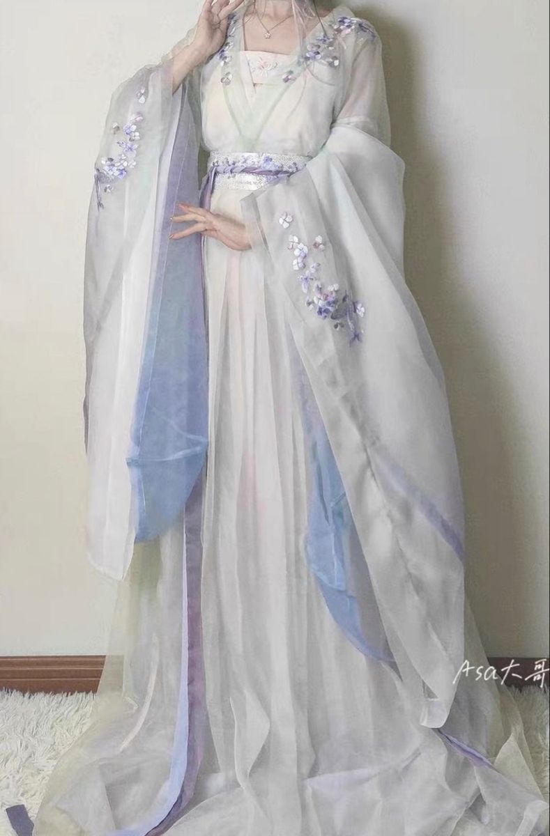 Traditional Charm of Tangzhuang Pants A Closer Look into the Rich Heritage of Chinese Couture Traditional Charm of Tangzhuang Pants A Closer Look into the Rich Heritage of Chinese Couture