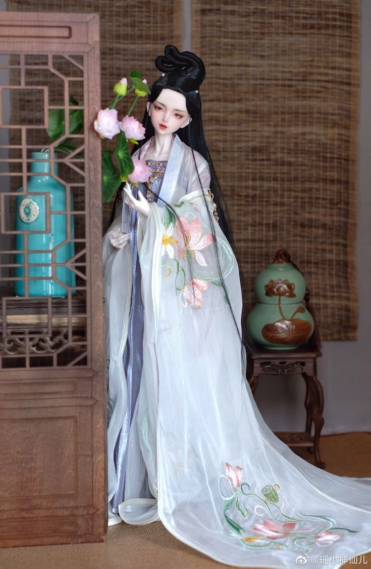The Enchantment of a Flower-Pattern Cheongsam:A Tale of a Young Girl The Enchantment of a Flower-Pattern Cheongsam:A Tale of a Young Girl