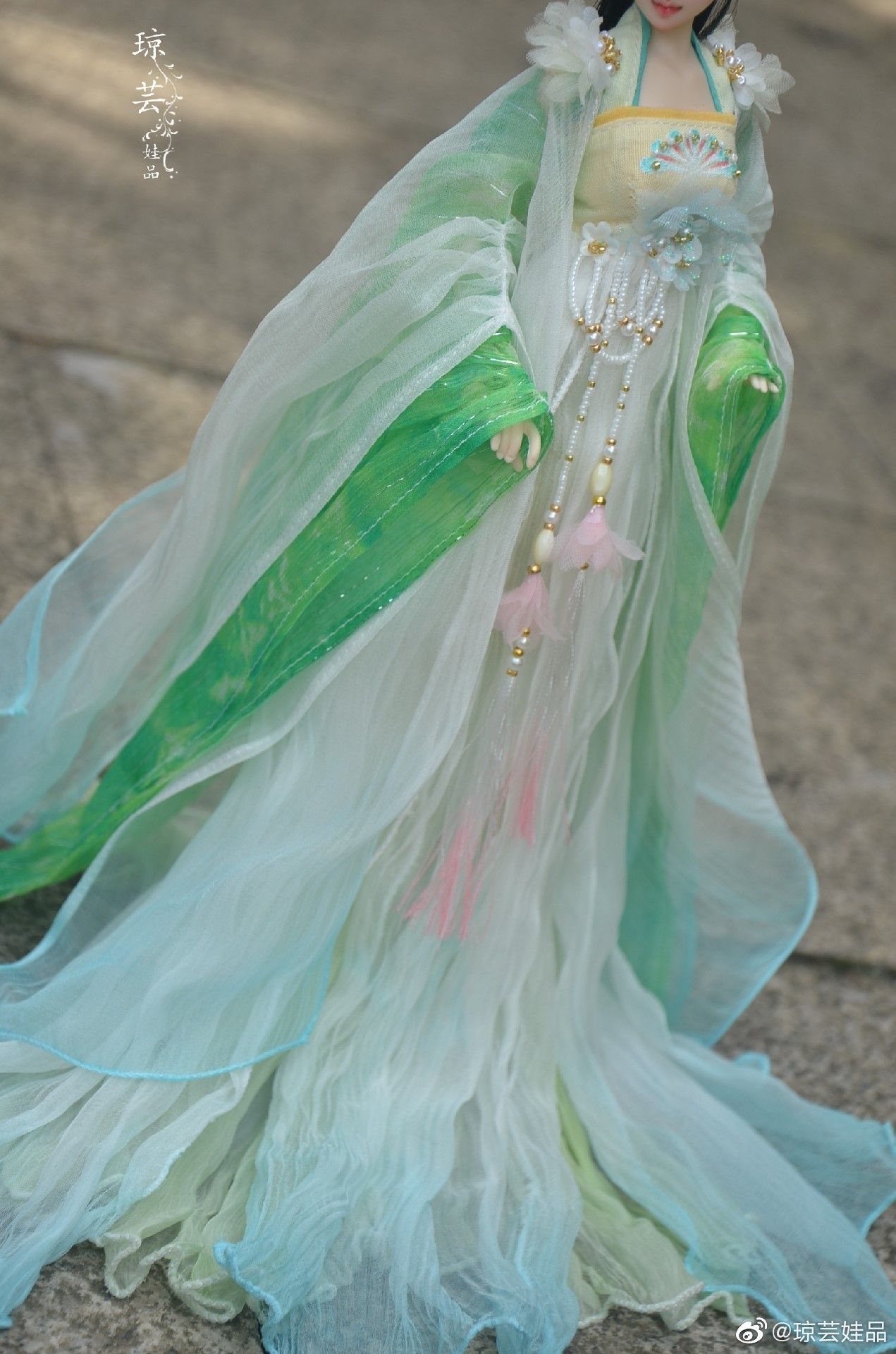 Integrated Wig and Hanfu:The Modern Fusion of Traditional Chinese Fashion Integrated Wig and Hanfu:The Modern Fusion of Traditional Chinese Fashion