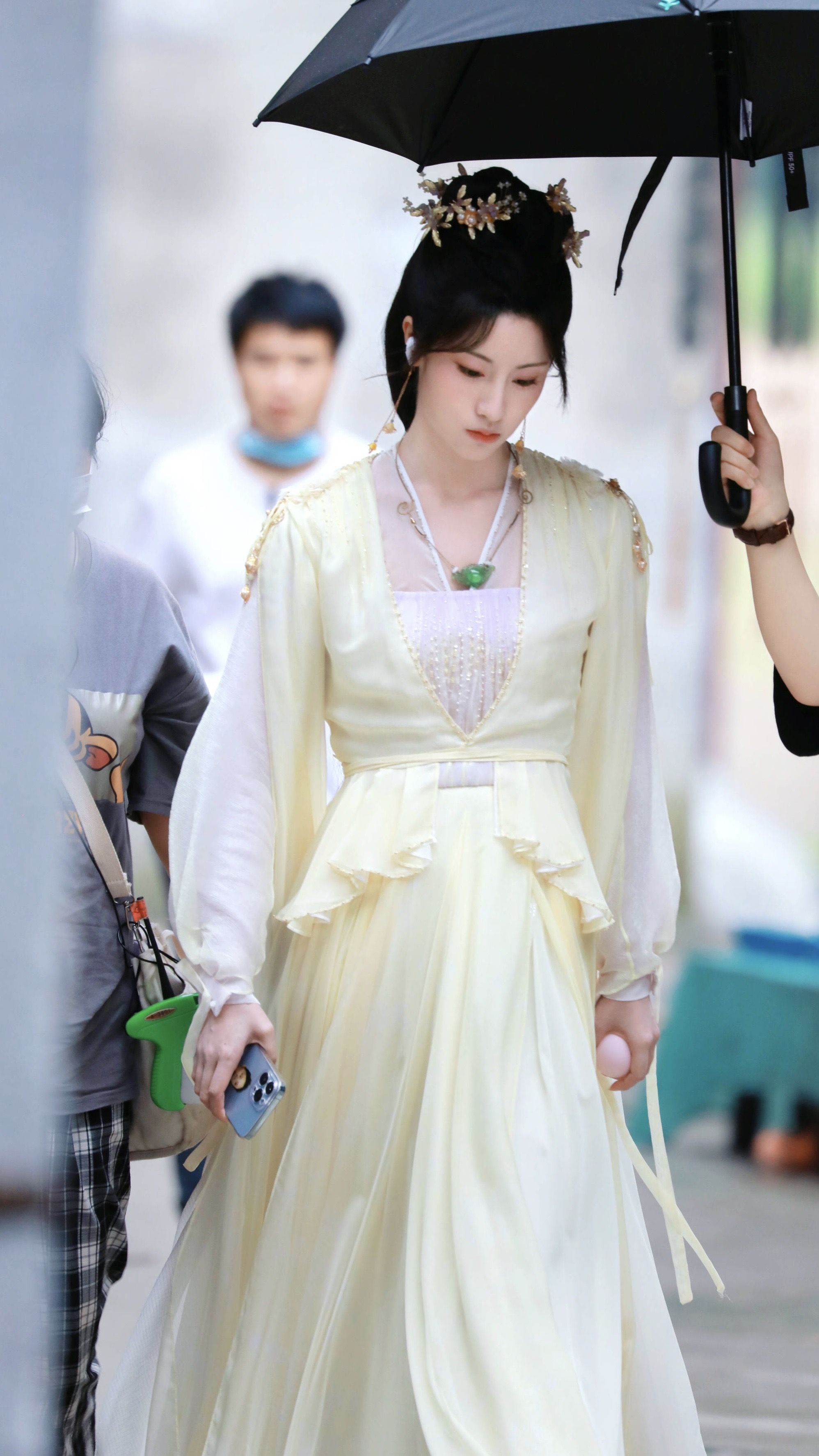 The Ethereal Warriors and the Splendor of Chinese Hanfu Fashion