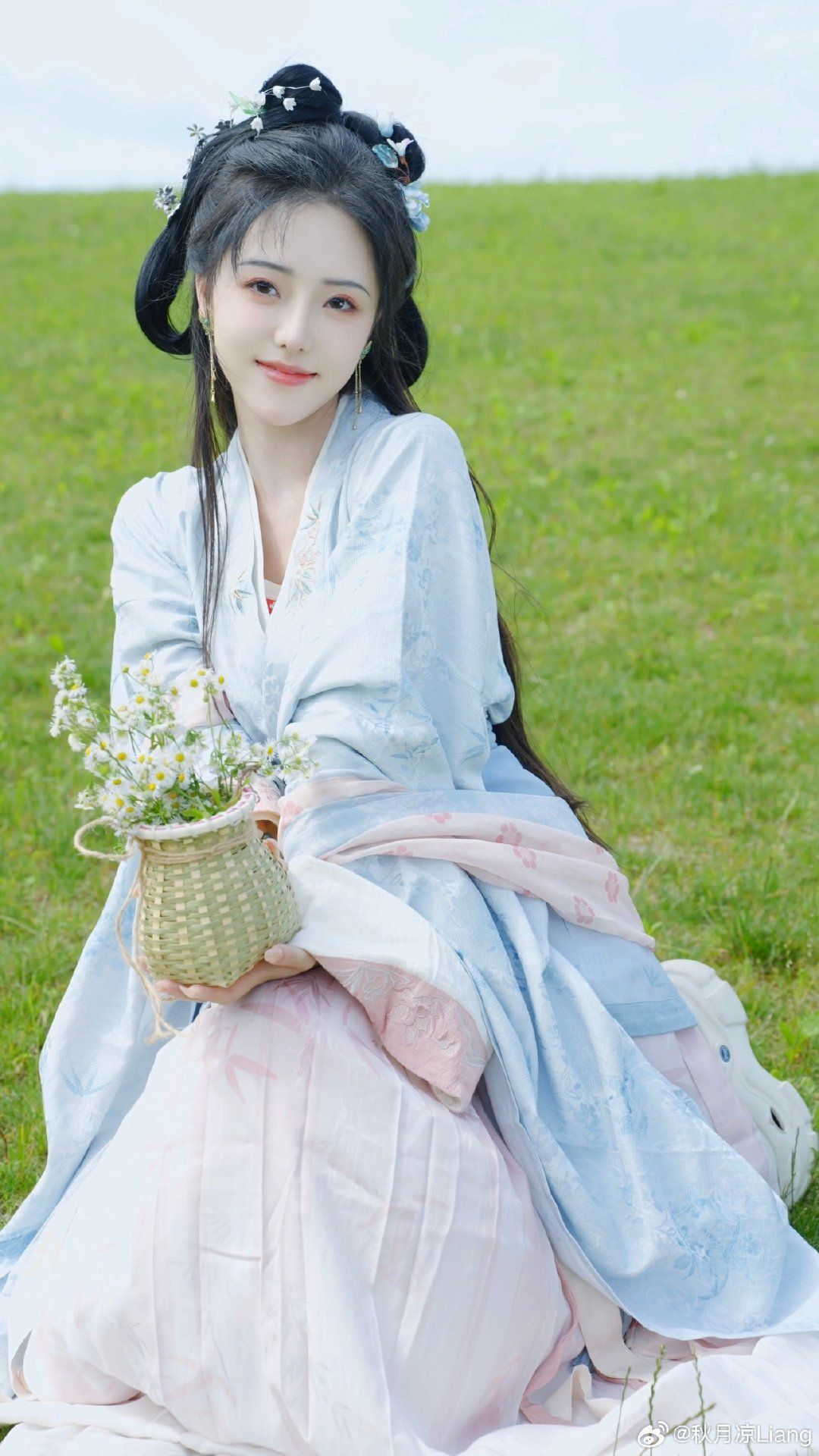 Chinese-Style Hanfu Girls Spring and Autumn Collection
