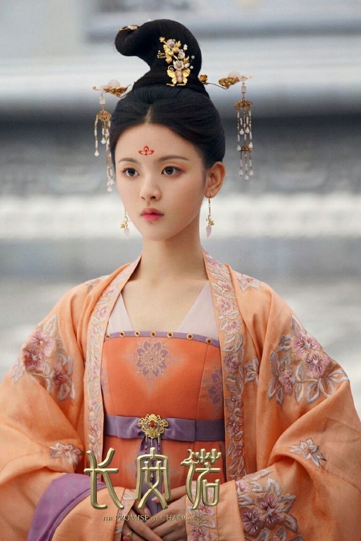 Embracing Seduction in Short Cheongsam:Unveiling Elegance and Vitality Embracing Seduction in Short Cheongsam:Unveiling Elegance and Vitality