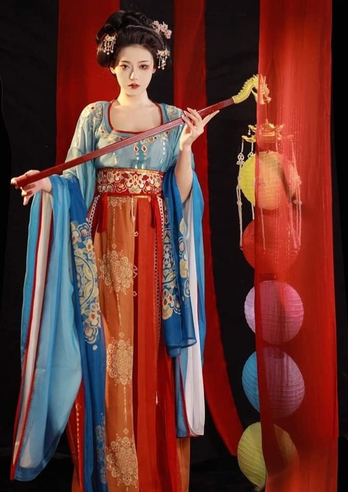 Tang-Style Hanfu Dress:A Journey into Traditional Chinese Elegance Tang-Style Hanfu Dress:A Journey into Traditional Chinese Elegance