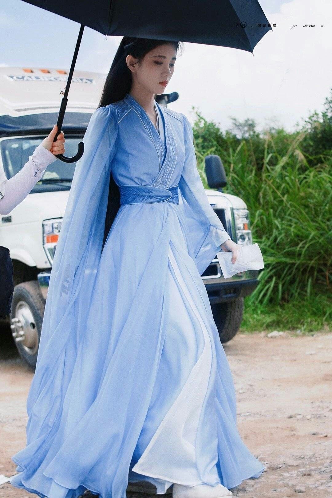 The Elegance of Cheongsam:A Closer Look at the Qipao Womens Blouse The Elegance of Cheongsam:A Closer Look at the Qipao Womens Blouse