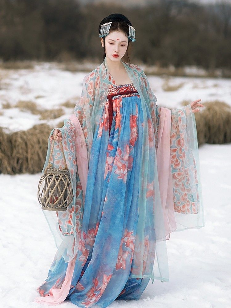 Embracing the Elegance of Plus-Size Cheongsam as a Sensual Underwear Embracing the Elegance of Plus-Size Cheongsam as a Sensual Underwear