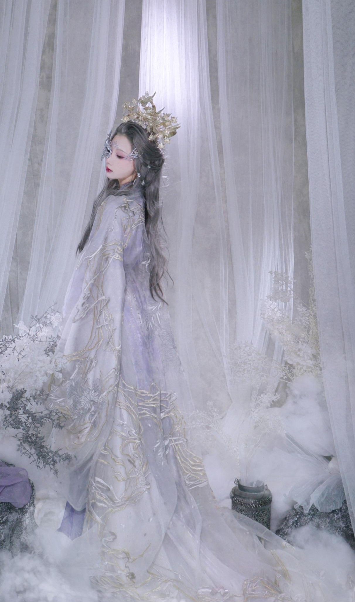 The Evolution of Black Hair Bands in Traditional Hanfu Fashion The Evolution of Black Hair Bands in Traditional Hanfu Fashion