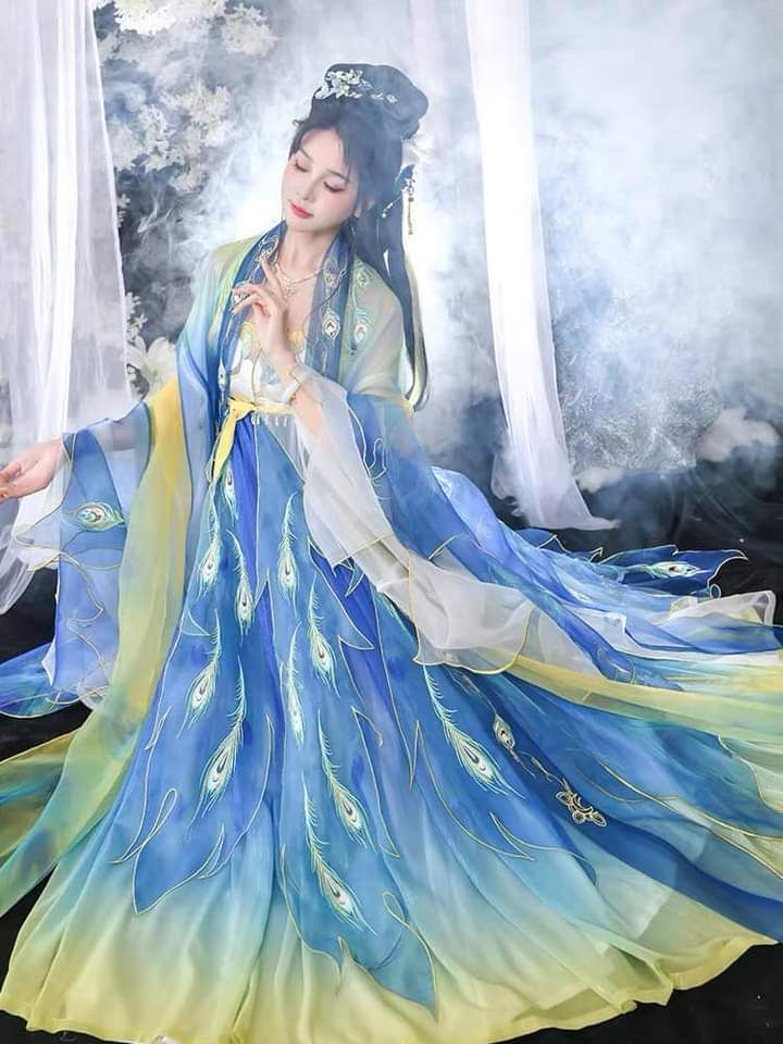 Winter Warm-up:A Guide to Buying Thickened Down Girls Hanfu 汉服) Winter Warm-up:A Guide to Buying Thickened Down Girls Hanfu 汉服)