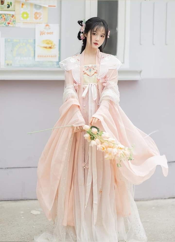 Childrens Hanfu Two-Piece Set:A Glimpse into Traditional Chinese Fashion Childrens Hanfu Two-Piece Set:A Glimpse into Traditional Chinese Fashion