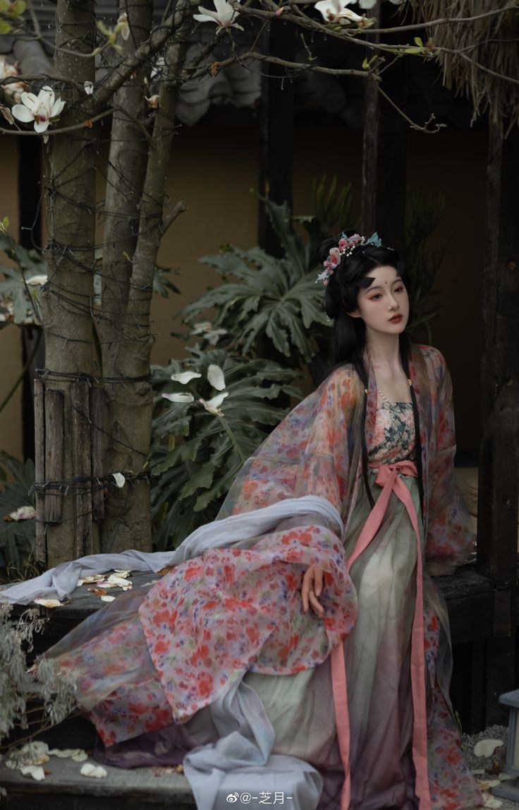 Winter Fashion for Little Girls:Traditional Hanfu Shoes and Childrens Fashionable Hanfu Clothes Winter Fashion for Little Girls:Traditional Hanfu Shoes and Childrens Fashionable Hanfu Clothes