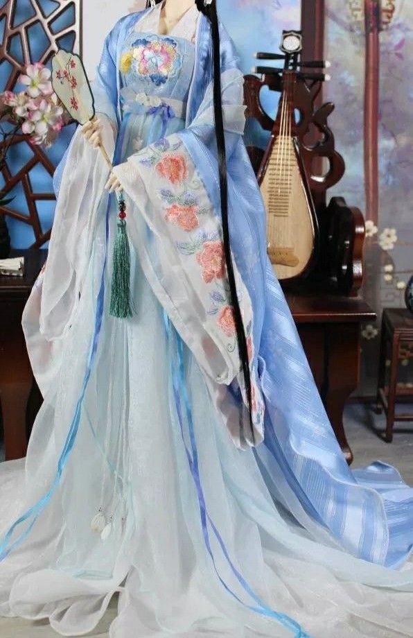 Winter and Autumn Hanfu Costumes for Girls:A Guide to Large Childrens Fashion Winter and Autumn Hanfu Costumes for Girls:A Guide to Large Childrens Fashion