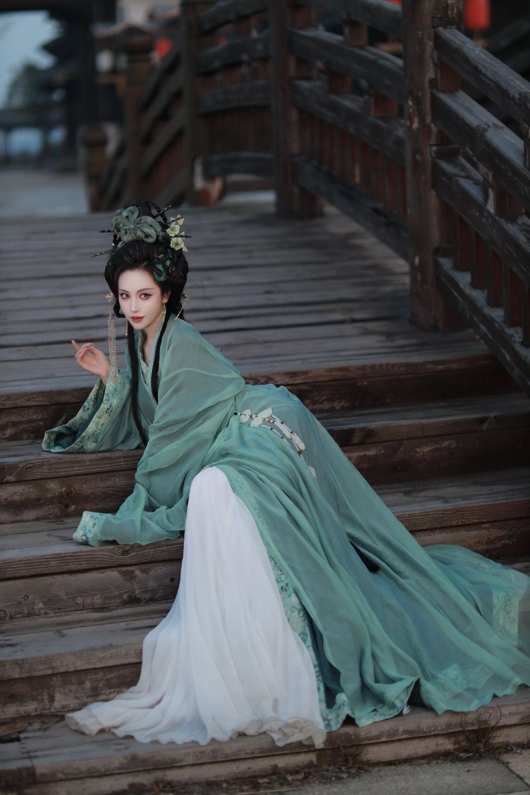 The Enchantment of Cheongsam Laces The Enchantment of Cheongsam Laces