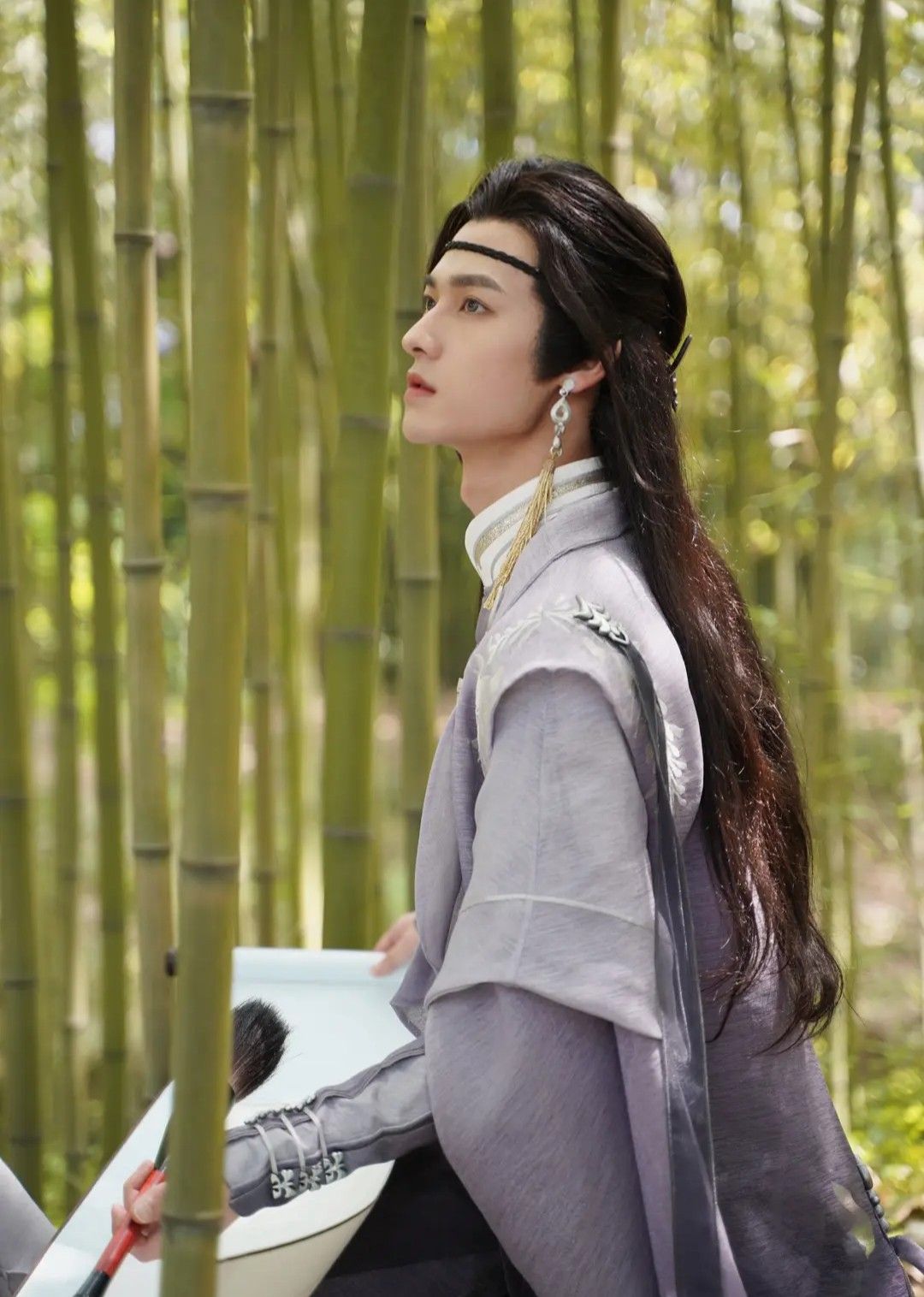 The Splendor of Hanfu:Womens Song Dynasty Fashion in the Context of Song-Jin Style The Splendor of Hanfu:Womens Song Dynasty Fashion in the Context of Song-Jin Style
