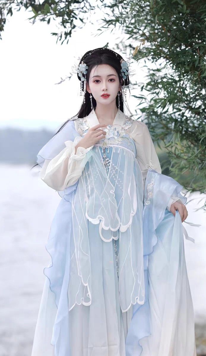 The Enchantment of Blue Hanfu:Traditional Chinese Elegance Reimagined The Enchantment of Blue Hanfu:Traditional Chinese Elegance Reimagined