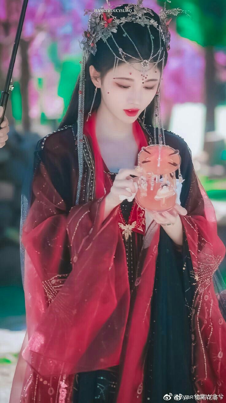 Hanfu Fashion for a 14-Year-Old Girl:Summer Hanfu Dress Styles Hanfu Fashion for a 14-Year-Old Girl:Summer Hanfu Dress Styles