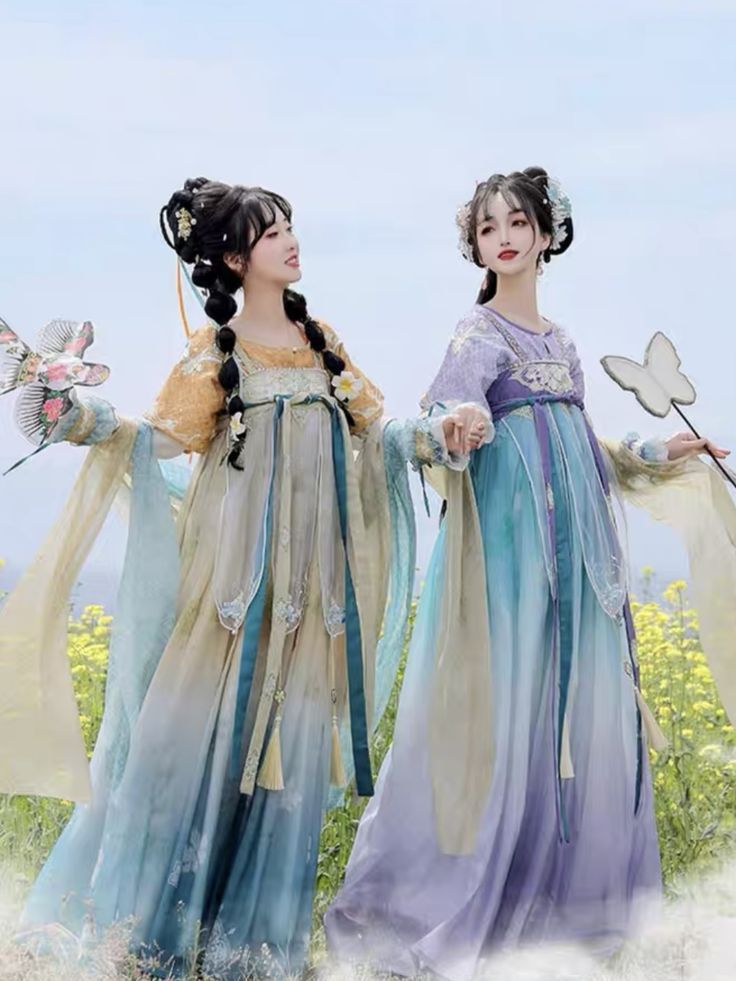 Chinese New Year Childrens Tang Costumes:Embracing the Traditional Splendor Chinese New Year Childrens Tang Costumes:Embracing the Traditional Splendor