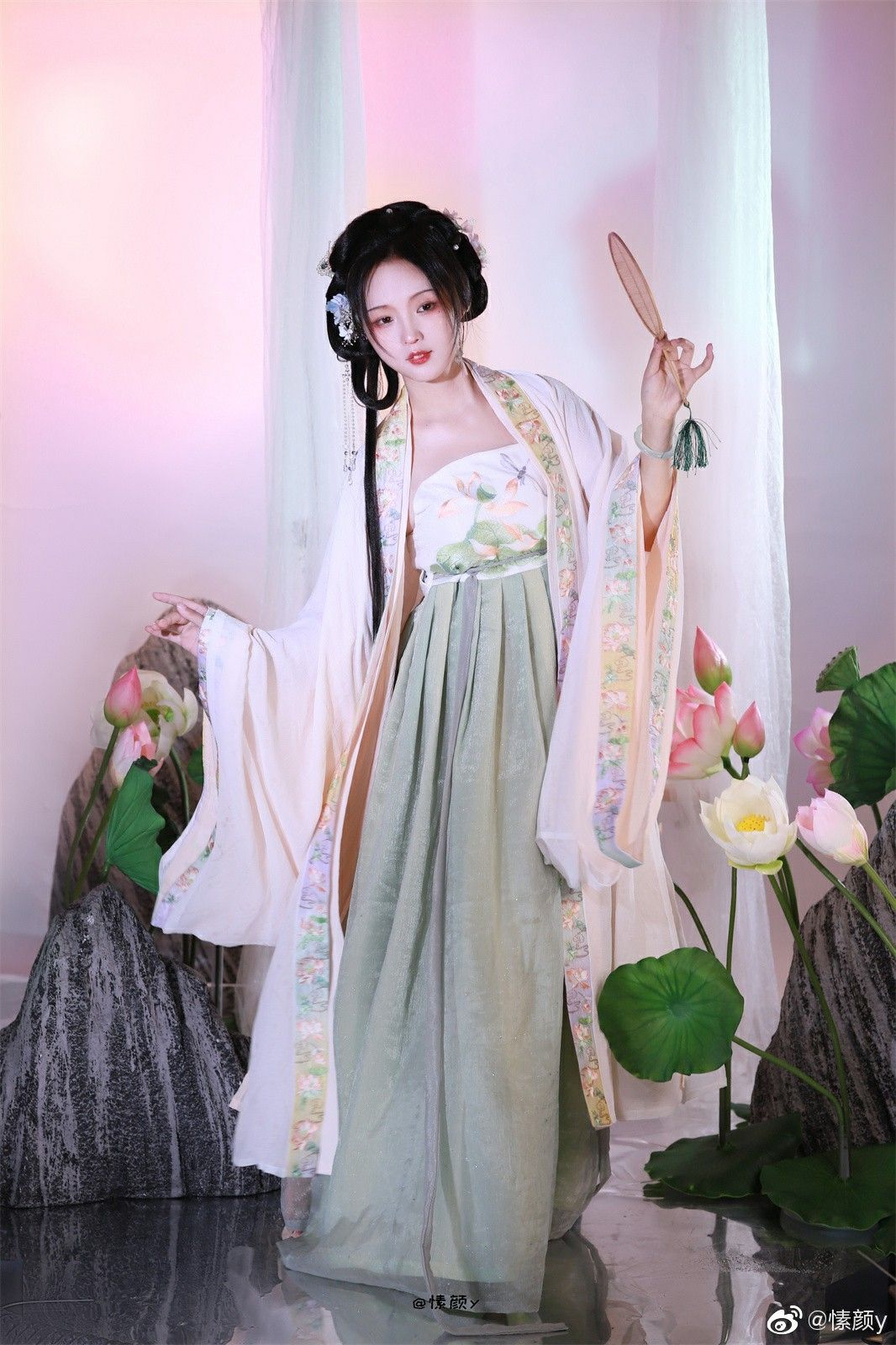 Winter Fashion Statement:Womens Plush Boots and Cheongsam Outfits for Outdoor Wear Winter Fashion Statement:Womens Plush Boots and Cheongsam Outfits for Outdoor Wear