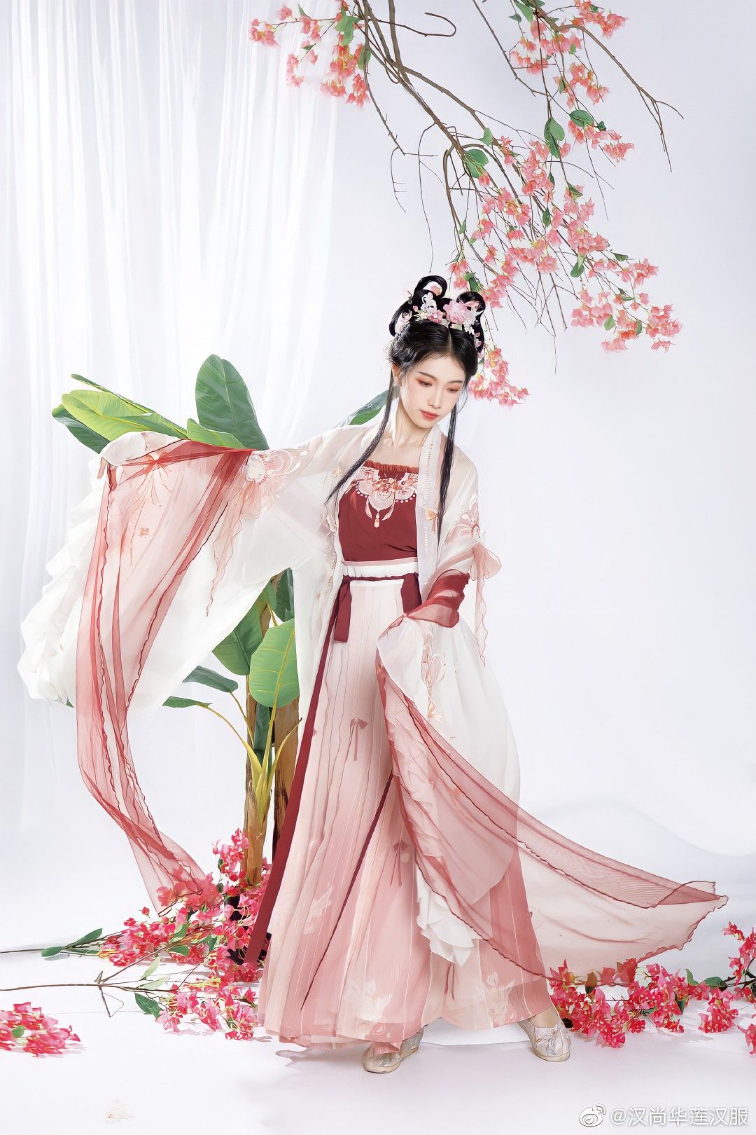 The Elegance of Jiyang Horseface Skirt:A Cultural Exploration
