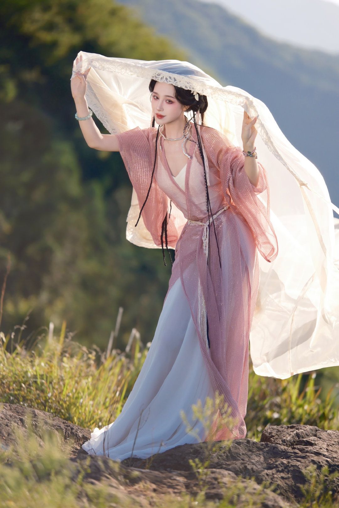 Enhanced Comfort and Style in Cotton Cheongsam:The Evolution of a Traditional Icon Enhanced Comfort and Style in Cotton Cheongsam:The Evolution of a Traditional Icon