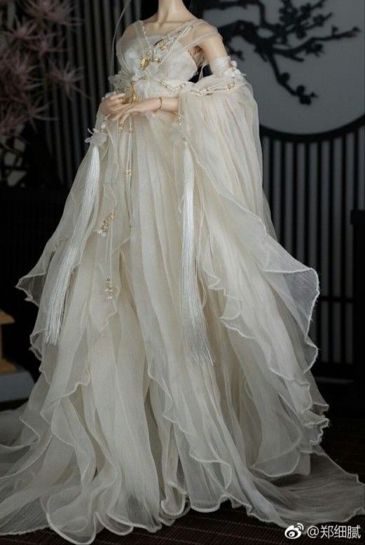 Golden Thread Cheongsam Flower Dress:A Blend of Tradition and Elegance