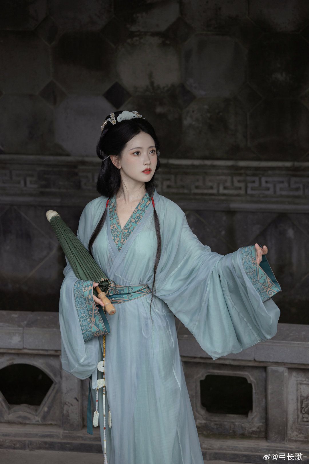 Summer 2021:The New Wave of Cheongsam Fashion Summer 2021:The New Wave of Cheongsam Fashion