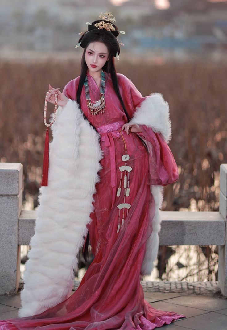 The Splendor of Tang-Style Hanfu:A Journey into Traditional Chinese Clothing The Splendor of Tang-Style Hanfu:A Journey into Traditional Chinese Clothing