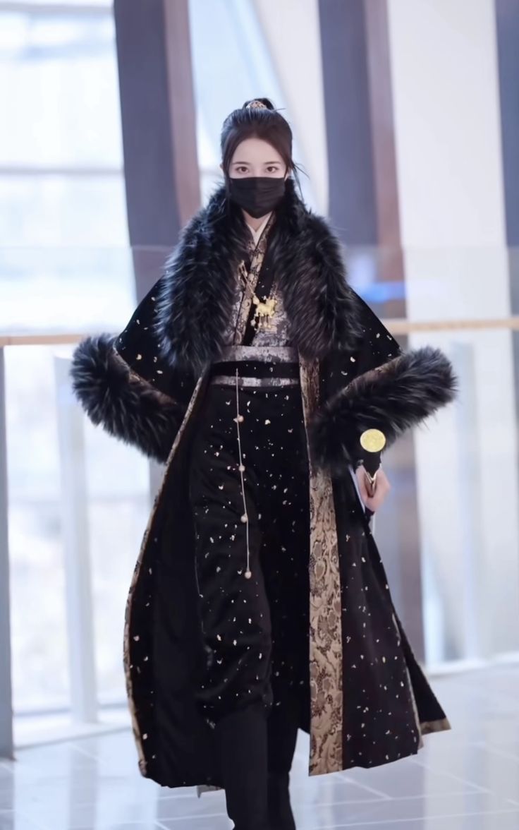 Vintage Horseface Skirt for Young Girls:A Glimpse into Traditional Chinese Dressing Vintage Horseface Skirt for Young Girls:A Glimpse into Traditional Chinese Dressing
