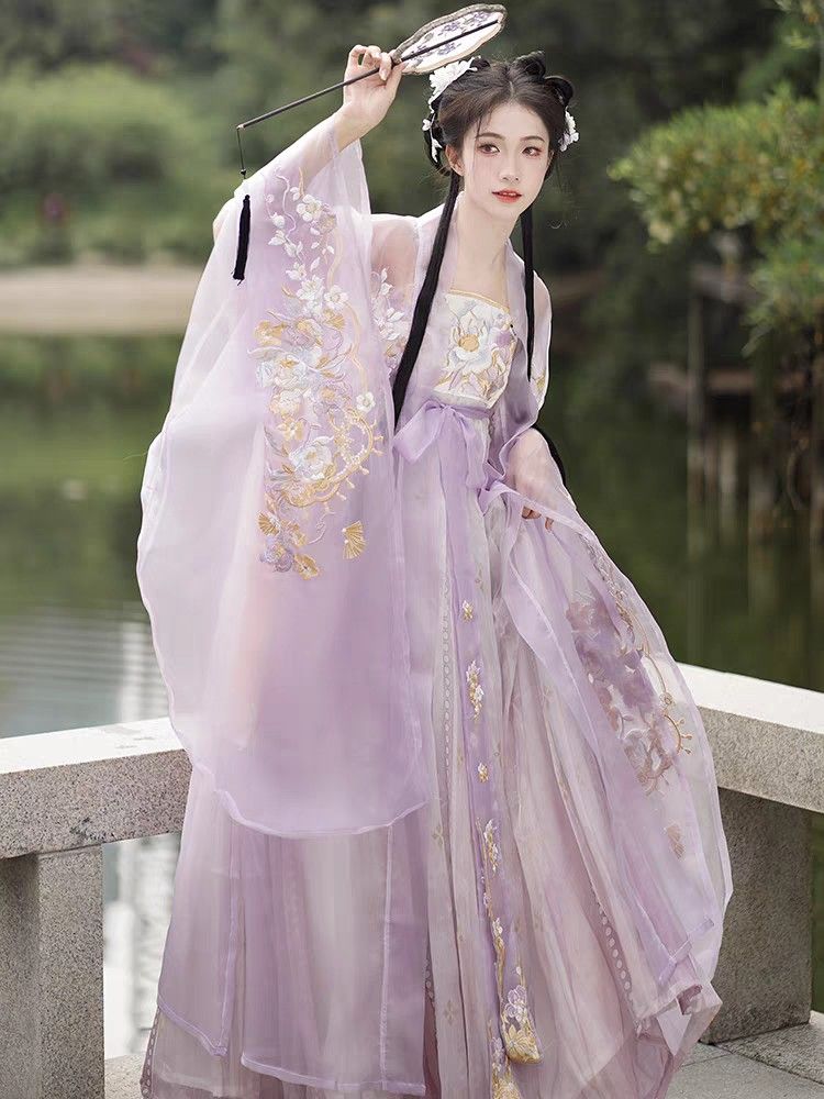 The Elegance of Horseface Skirt and Top Combination The Elegance of Horseface Skirt and Top Combination