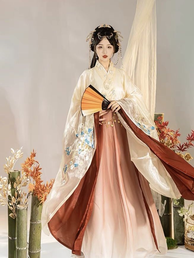 Lightweight Hanfu for Summer:A Guide to Comfortable and Stylish Summer Han Clothing Lightweight Hanfu for Summer:A Guide to Comfortable and Stylish Summer Han Clothing
