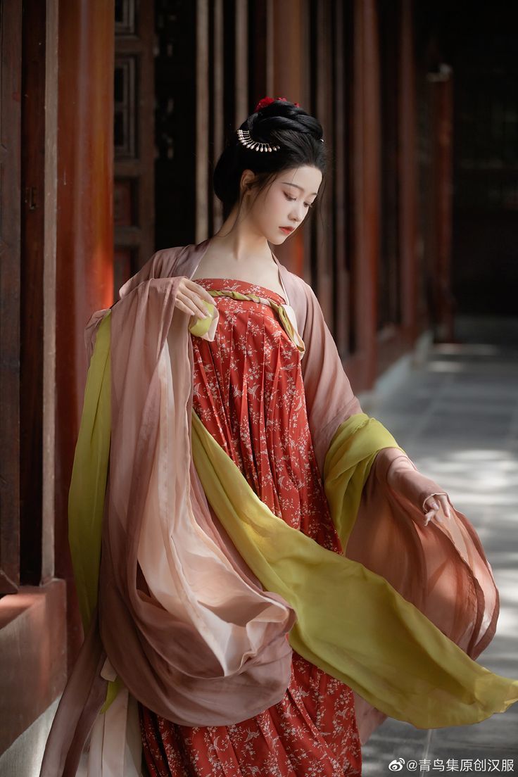 Red Hanfu for New Years Greetings:A Traditional Celebration of Chinese Culture Red Hanfu for New Years Greetings:A Traditional Celebration of Chinese Culture